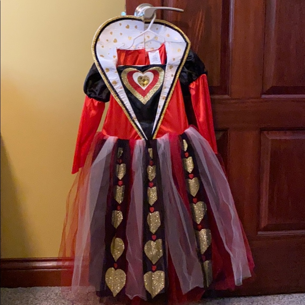 Queen of hearts costume